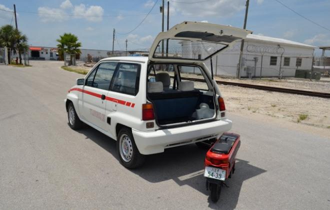 1986 Honda City Turbo II White with red decals exterior images (21).jpg