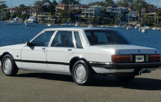 1987 ZL Fairlane LTD white immaculate (3).jpg