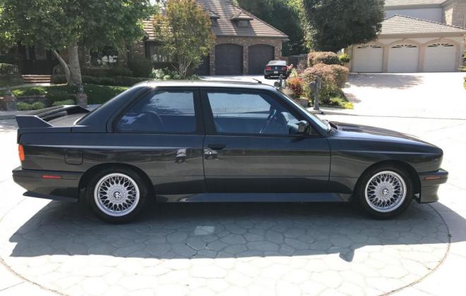 1988 BMW M3 E30 Diamond Black Metallic restored (14).jpg