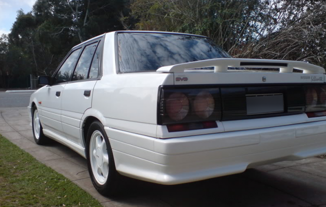 1989 1990 Nissan Skyline R31 GTS2 SVD Silhouette Tasmanian Police white images (2) copy.png