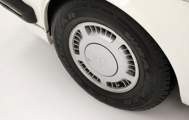 1989 Bentley Turbo R for sale USA alloy wheel (5).jpg