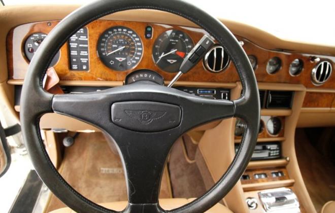 1989 Bentley Turbo R for sale USA dashboard and steering wheel (20).jpg