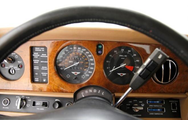 1989 Bentley Turbo R for sale USA dashboard and steering wheel (21).jpg
