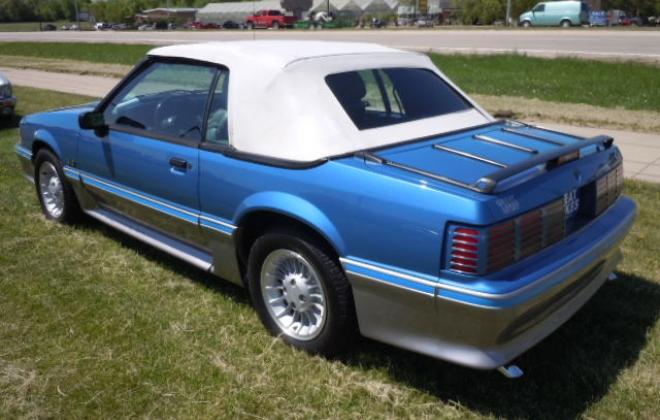 1989 Ford mustang GT Spoiler.jpeg