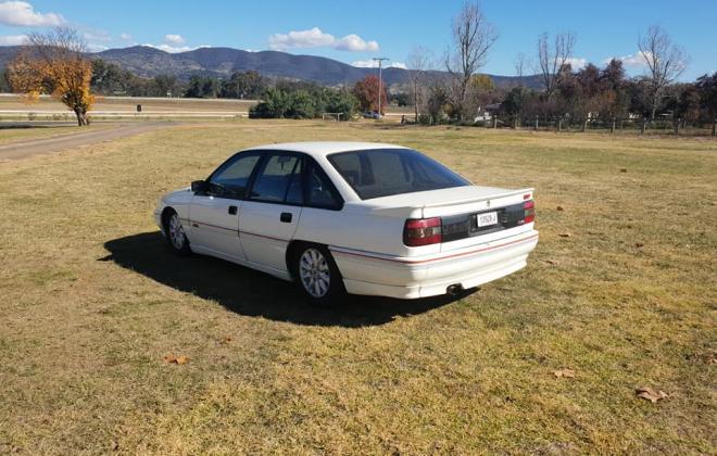 1990 Holden Commodore VB SS V8 white pictures (2) 2021.jpg