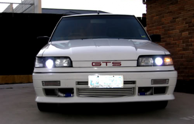 1990 Nissan Skyline R31 GTS2 Police car classic white register (2).png