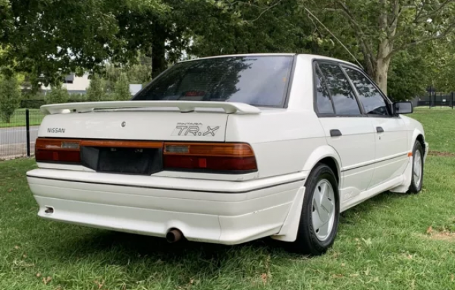 1990 White Pintara Nissan TR-X TRX (2).png
