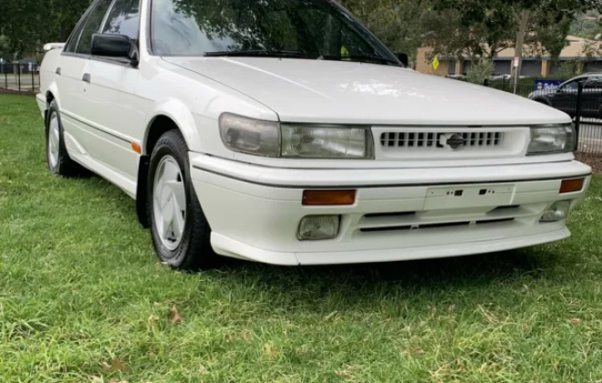 1990 White Pintara Nissan TR-X TRX (6).png