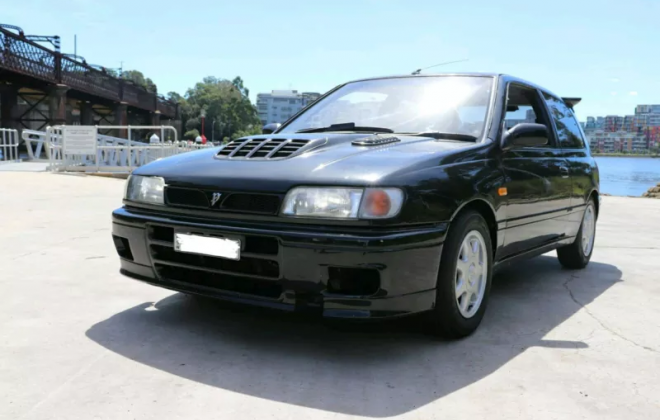 1992 Nissan Pulsar N15 GTiR RA Australia black hatch images 2021 (1).png