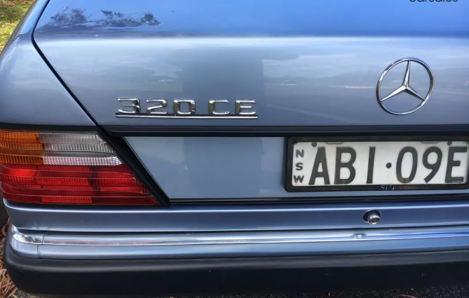 1993 Mercedes 320CE Blue on grey exterior images AUstralia (3).png