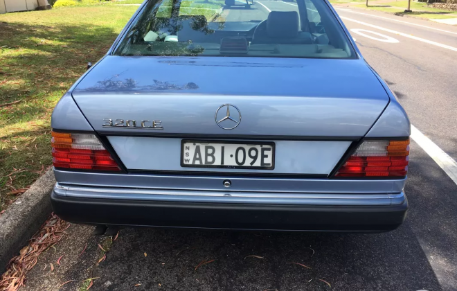 1993 Mercedes 320CE Blue on grey exterior images AUstralia (4).png