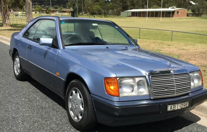 1993 Mercedes 320CE Blue on grey exterior images AUstralia (5).png