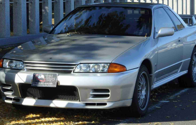 1994 R32 V-Spec II GTR Spark Silver Metallic exterior images Classic Register (1).png