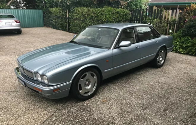 1995 Jaguar XJR (X306) 6 cylinder blue images RHD Australia (8).png