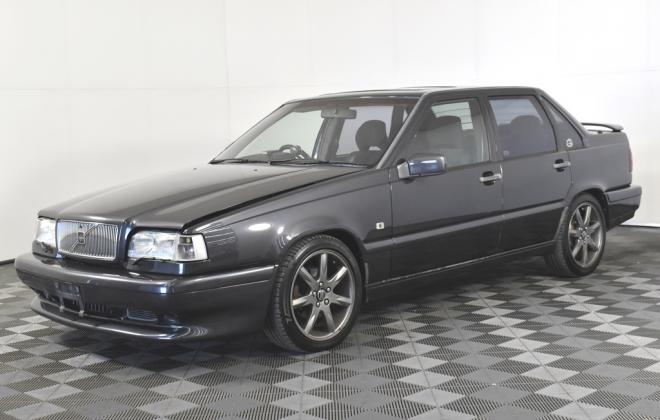 1996 Volvo 850 R Turbo Sedan black paint exterior images (1).jpg