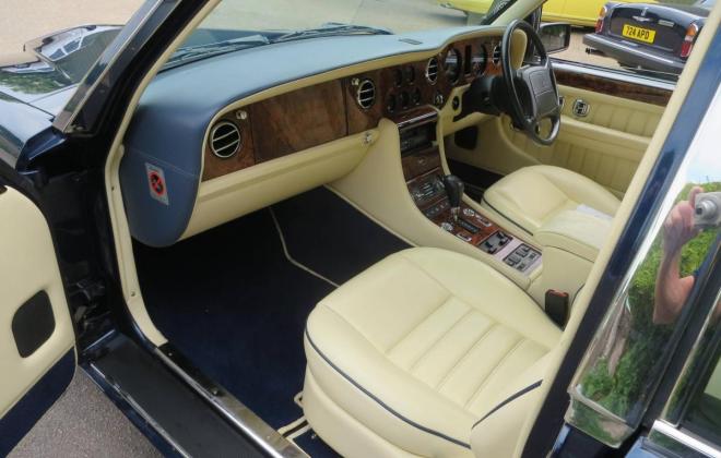 1997 Bentley Turbo R Magnolia Hyde interior (1).jpg