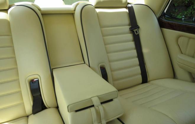 1997 Bentley Turbo R Magnolia Hyde interior (2).jpg