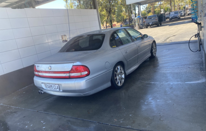 2000 HSV Grange VT silver (5).png