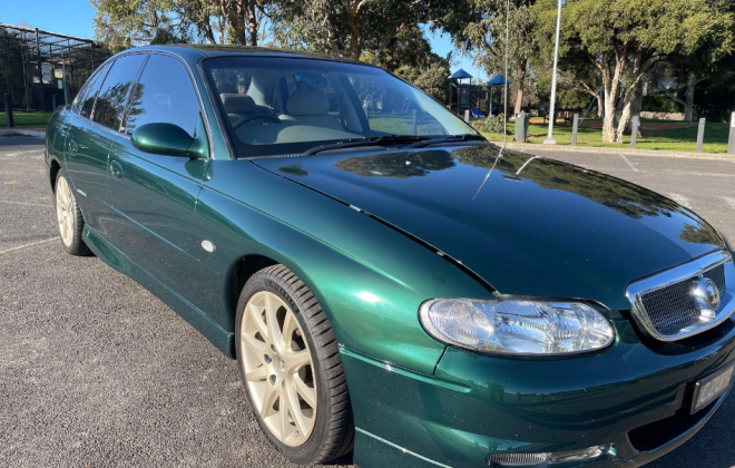 2000 Holden VT HSV Grange green (1).png