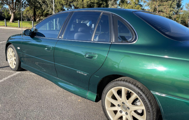 2000 Holden VT HSV Grange green (24).png