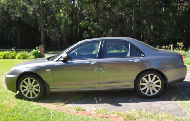 2005 MG ZT 260 RHD Australia V8 for sale RWD (4).png