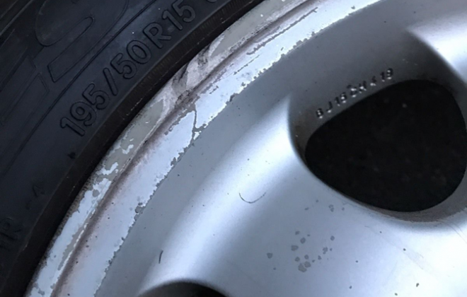 205 GTI 15 inch speedline wheels casting marks.png