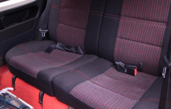 205 GTI Australia Phase 1 seat trim.png