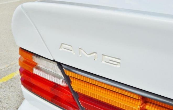 300CE W124 Mercedes Twin Turbo AMG 1988 White (13).jpg