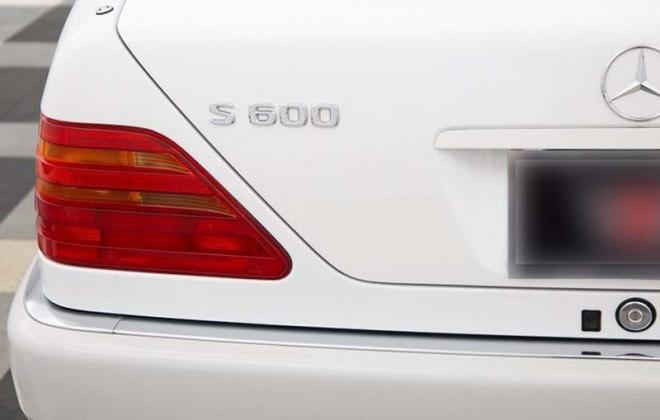 95 s600 rear badges.jpg