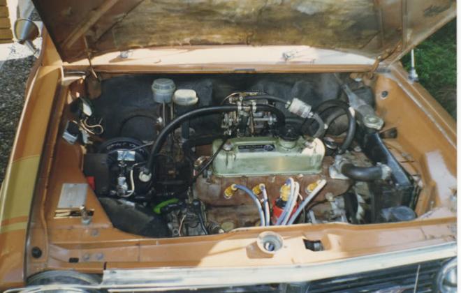 Arianka Tan Australian Leyland Mini Clubman GT 1971 (8).jpg