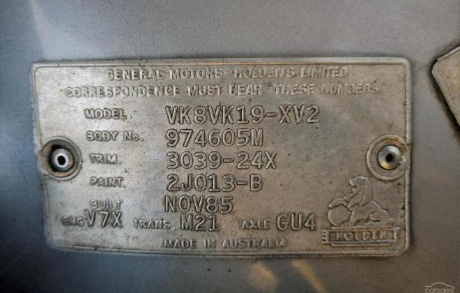 Asteroid Silver VK Brock SS HDT VIN chassis number plate(24).jpg