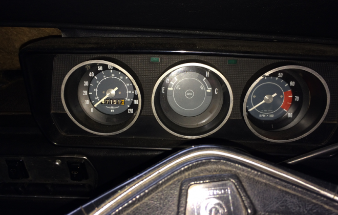 Australian Mini Clubman GT Leyland dash pod 6500 RPM and 120MPH speedo.png