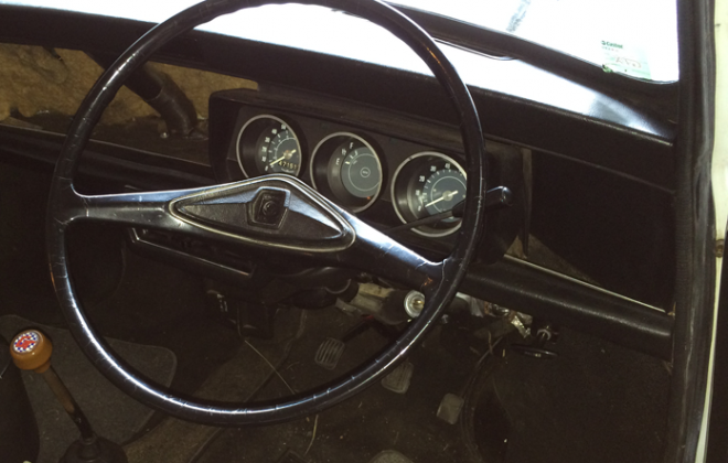 Australian Mini Clubman GT steering wheel.png