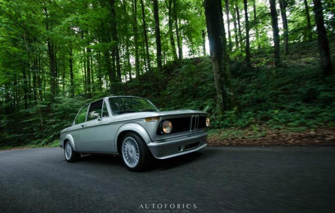 BMW 2002 Coupe front end.jpg
