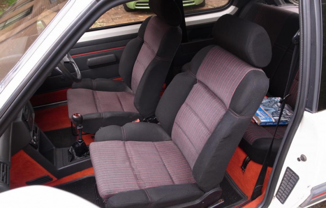 Biarritz seat trim 205 GTI Phase 1.png