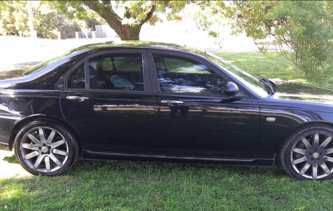 Black 2004 MG ZT 260 sedan Australia (7).png