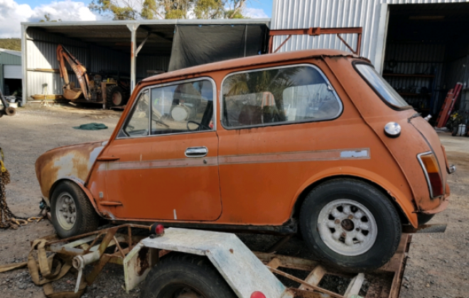 Cadiz Orange Australian Mini Clubman GT unrestored shell images 1971 (1).png