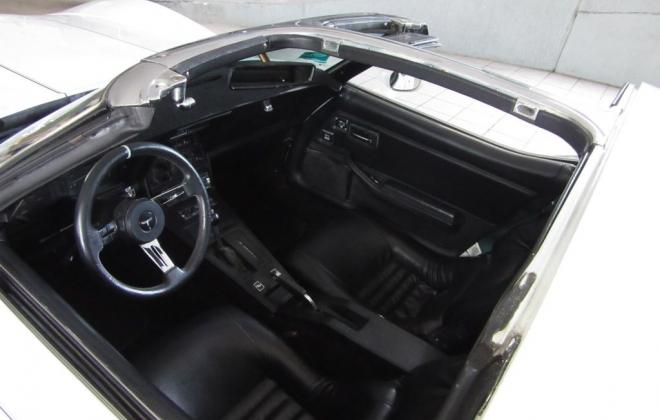 Chevrolet Corvette C3 Stingray front seats.jpg