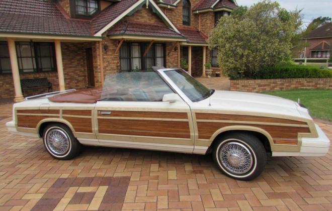 Chrysler LeBaron Town and Country Convertible restored Australia images (7).jpg