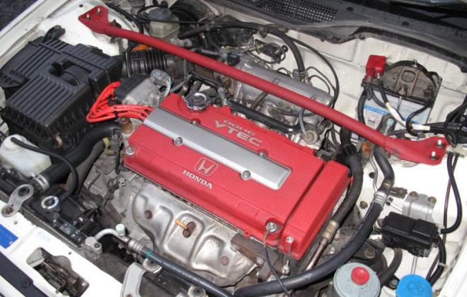 Civic Type R Engine bay 1.jpg