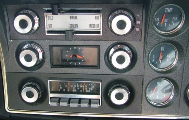 Dashboard instruments XW Ford Falcon GT image.png