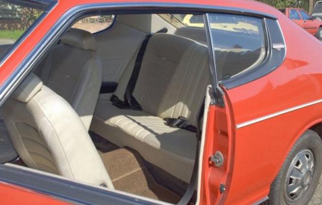 Datsun 180B SSS coupe Bluebird Creme white interior 610 images (hardtop) (1).jpg