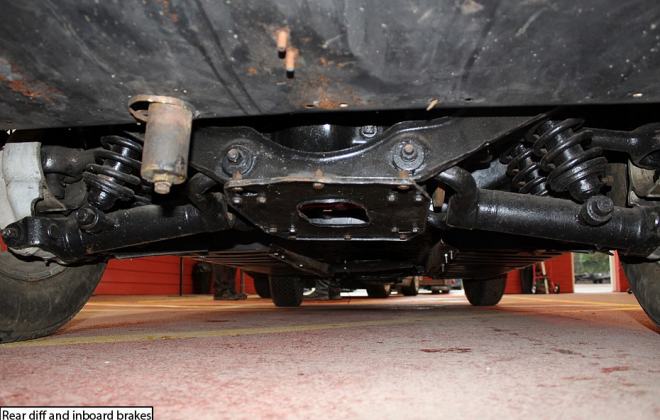 E-type rear diff and inboard brakes Series 1.5.png