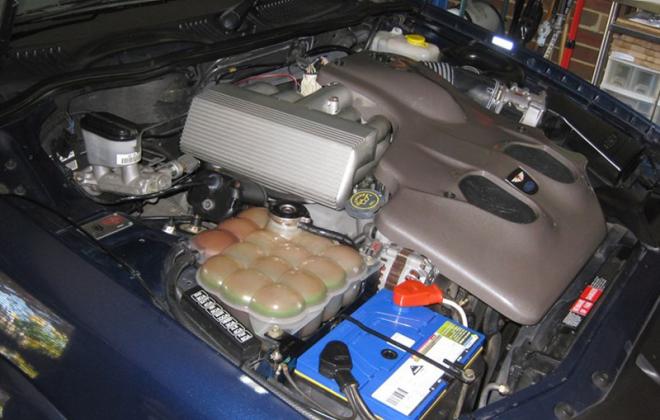 EL Ford Falcon GT engine image side inlet manifold GT40.jpg