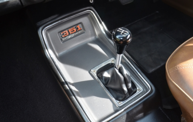 Gear knob shifter XW Falcon GT image.png