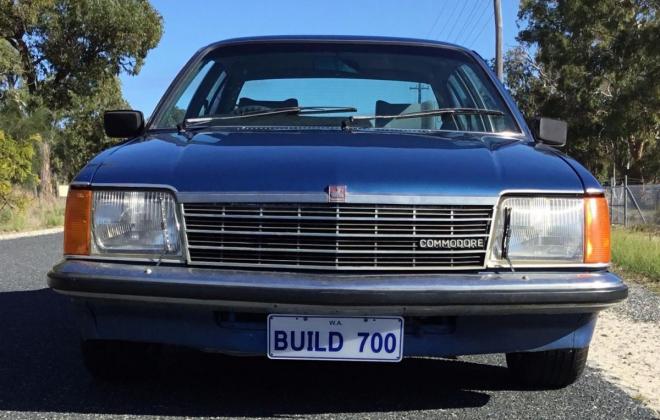 Holden Commodore VB SR:L front grille.jpg