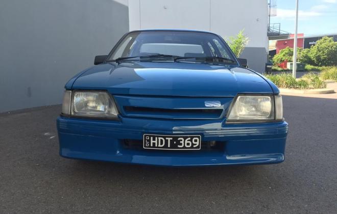 Holden Commodore VK Group A HDT Blue Meanie 1985 (25).jpg