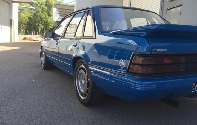 Holden Commodore VK Group A HDT Blue Meanie 1985 (7).jpg