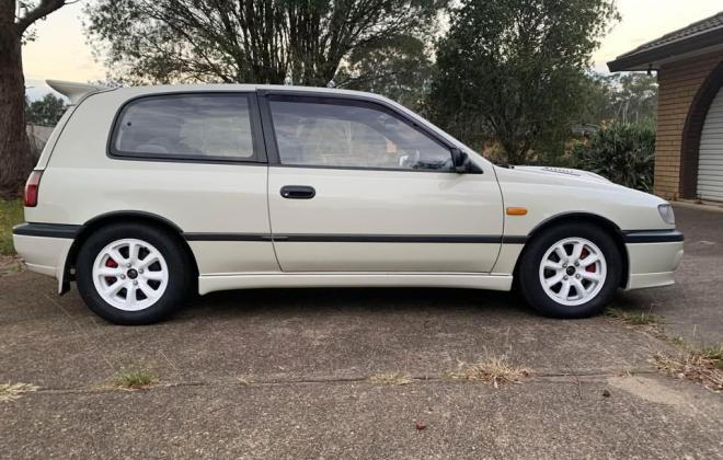 Ivory White GTiR RB Nissan (2).jpg
