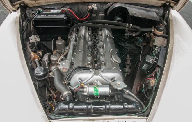 Jaguar Mk 2 Engine bay and 3.8L engine.jpg